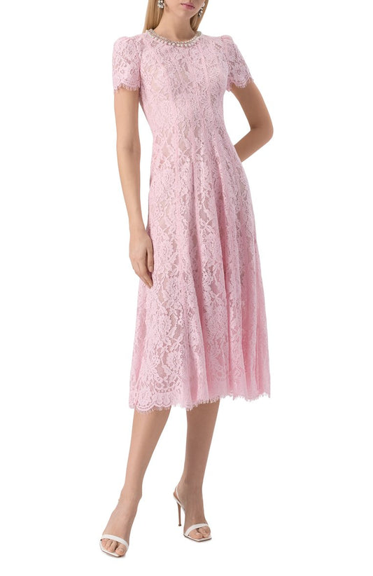 Amora™ Abito Midi in Pizzo Blush Grace – Eleganza Rosa Cipria