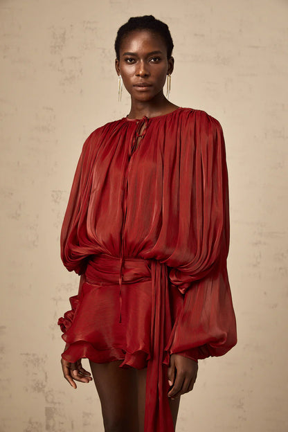 Amora™ Blusa in Raso Drappeggiata Crimson Elegance