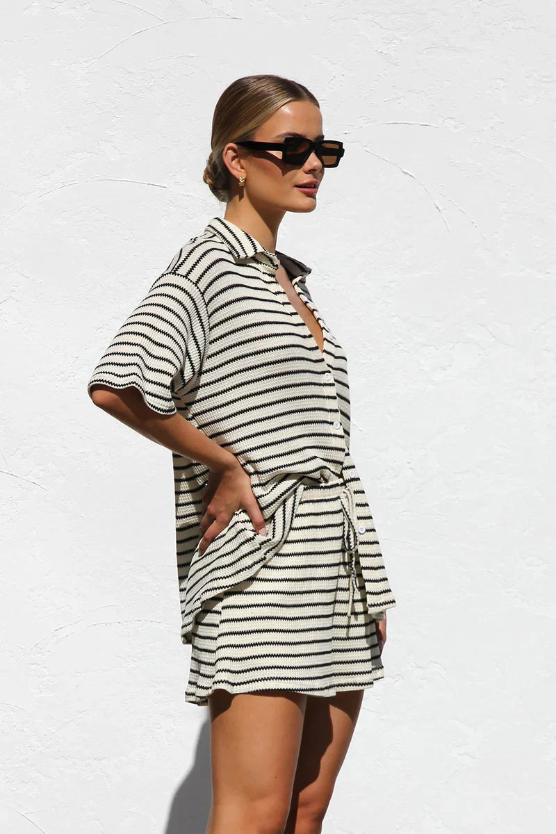 Amora™ Completo Nero a Righe