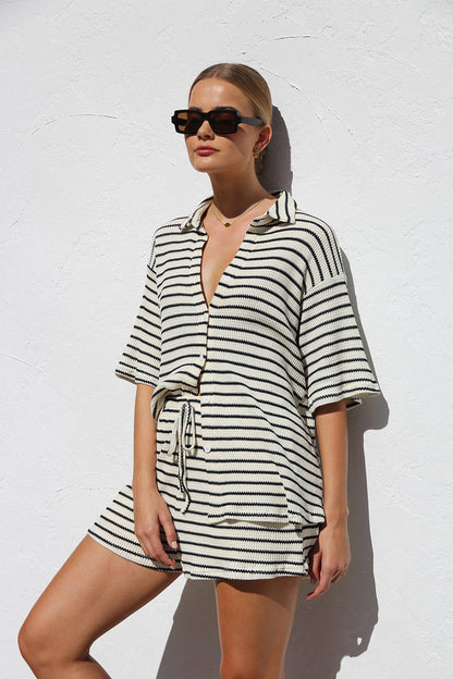 Amora™ Completo Nero a Righe