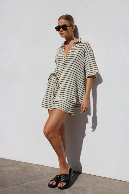 Amora™ Completo Nero a Righe