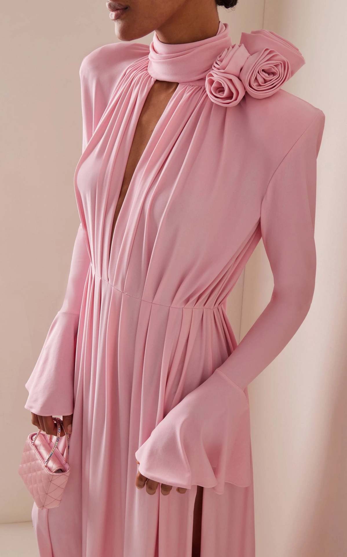 Amora™ Rosé Bloom Abito Maxi Drappeggiato a Maniche Lunghe – Rosa Cipria