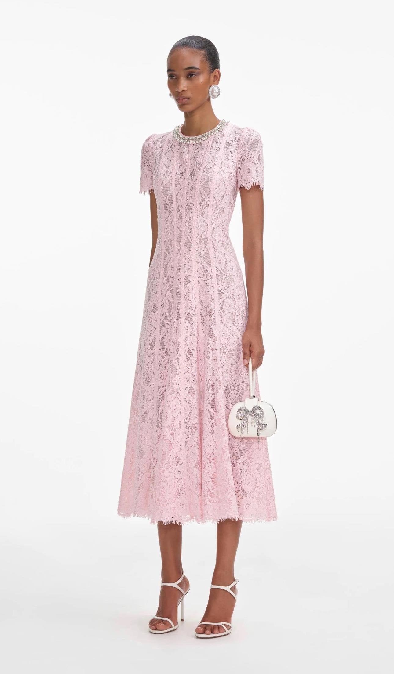 Amora™ Abito Midi in Pizzo Blush Grace – Eleganza Rosa Cipria